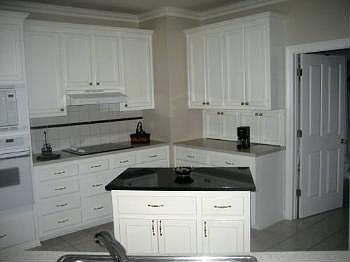 5th image of 5922 Glen Cove Dr