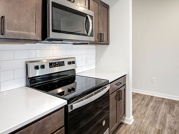 5th image of 3820 S 148th St #3210