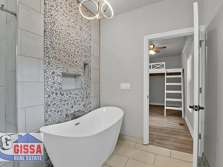 1043 Longspur Ln — Photo 27