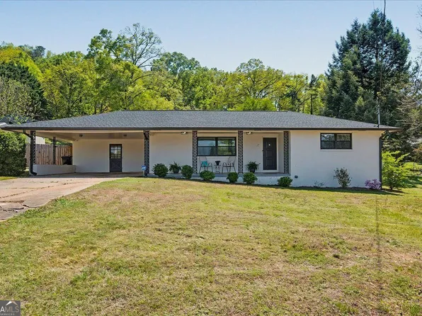 17 Crestwood Rd, Cartersville, GA 30121