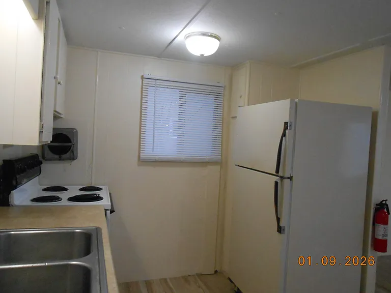 430 N C St #9 — Photo 49