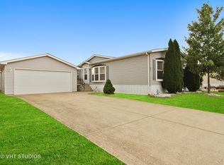 853 Arbor Dr, Manteno, IL 60950