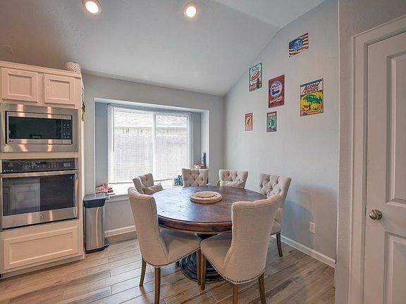 5th image of 6111 Caroline Green Ct