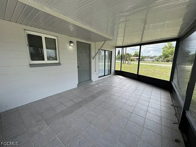 2 bed, 1.0 bath, 920 sqft, $1,450 — Photo 3