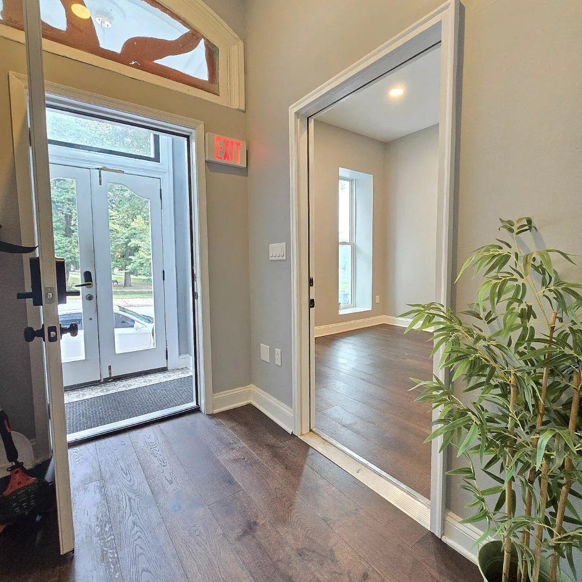 3 bed, 2.0 bath, $2,150 — Photo 3