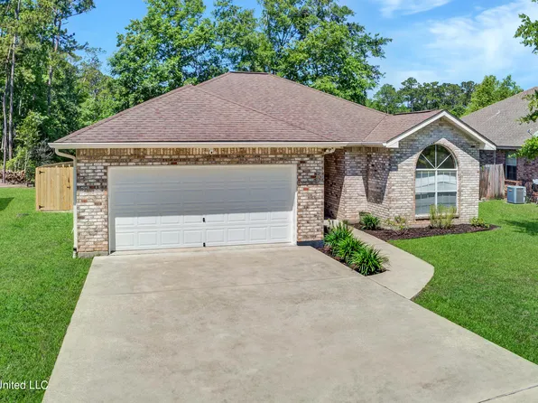 8423 Kaleki Way, Diamondhead, MS 39525