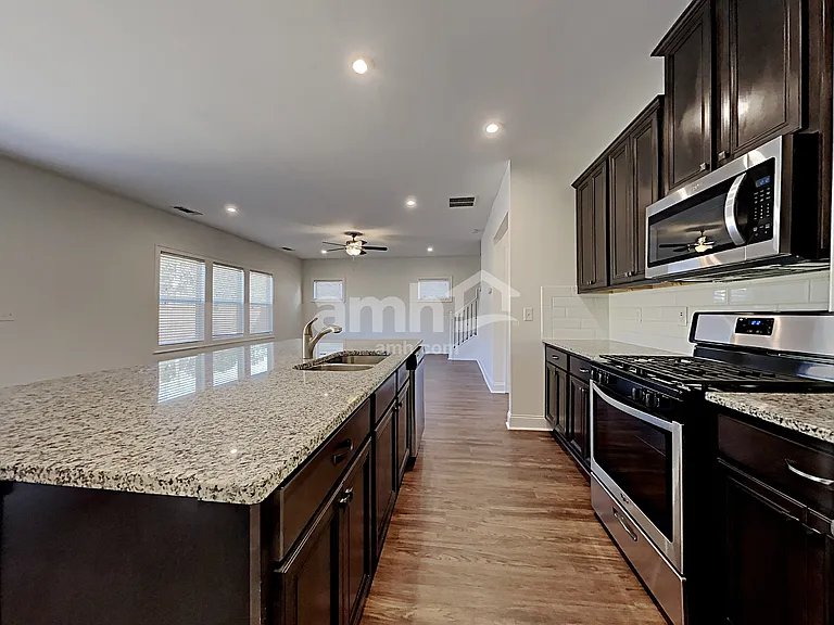 5760 Arbor Green Cir — Photo 4
