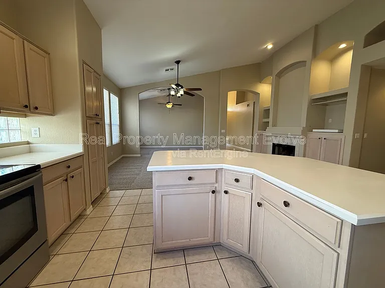 3646 N Katmai — Photo 15