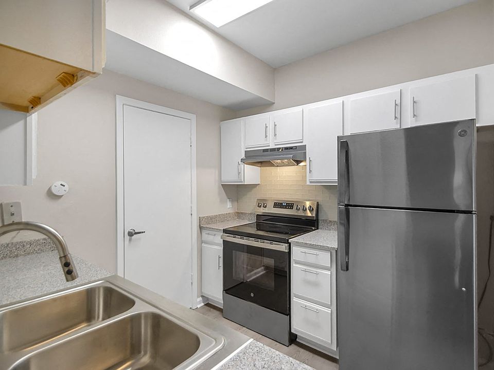Renovated Two-Bedroom Kitchen - Stainless Steel Appliances