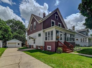 624 Adams St, Fort Atkinson, WI 53538