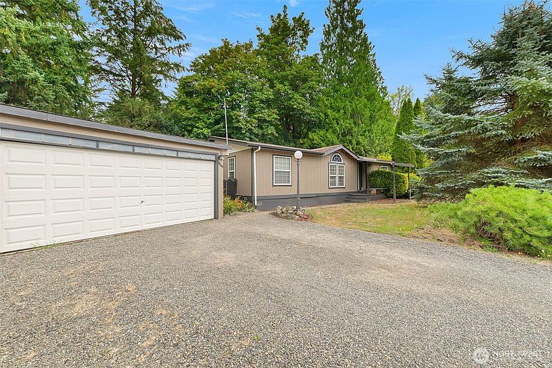 2nd image of 11540 6th Avenue SE