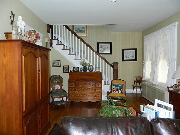 2nd image of 24 Gray Ave