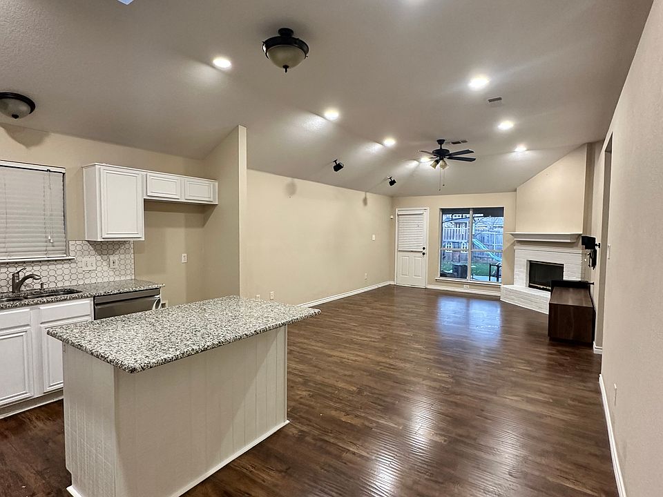 1st image of 3016 Bosswood Ct