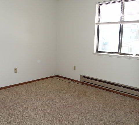 5th image of 3385 Granger Ave S APT 67