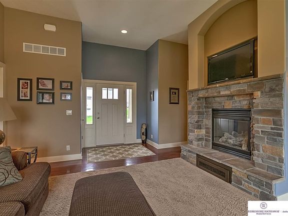 5th image of 11709 S 198th St