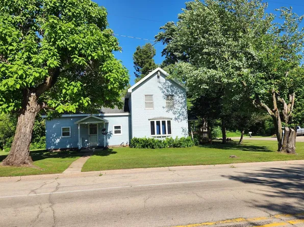 700 WATER STREET, Ogdensburg, WI 54962