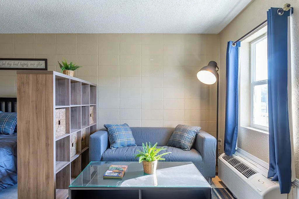 1 bed, 1.0 bath, 229 sqft, $780 — Photo 4