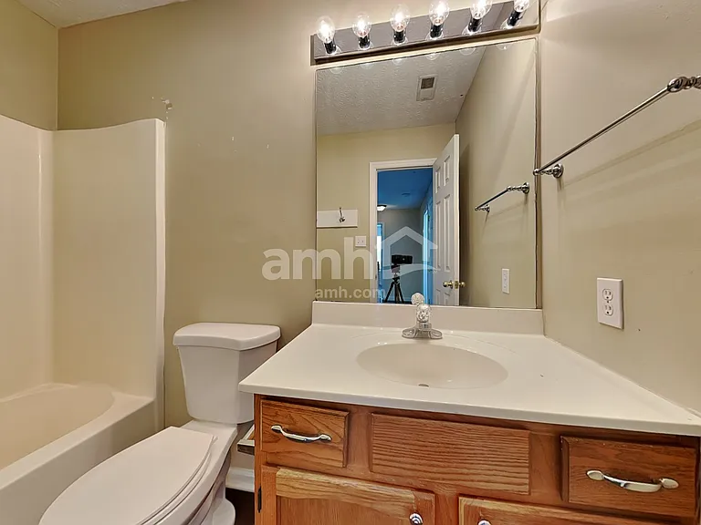7633 Callow Cove Ln — Photo 19