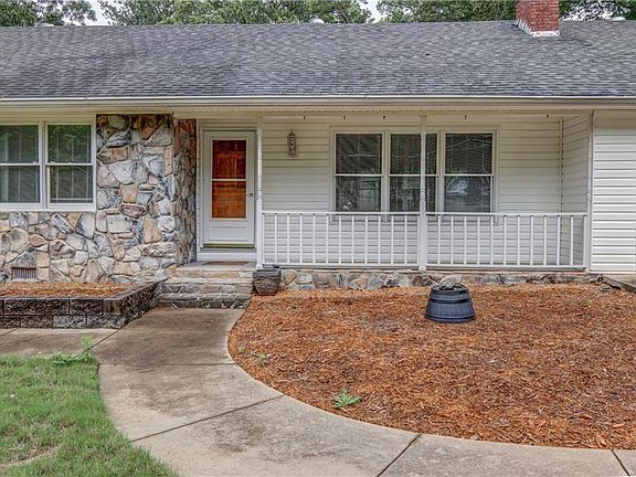 5th image of 2105 Lost Forest Ln SW