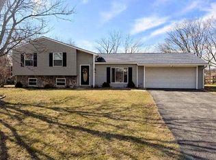 7607 Whitehall Cir W, West Chester, OH