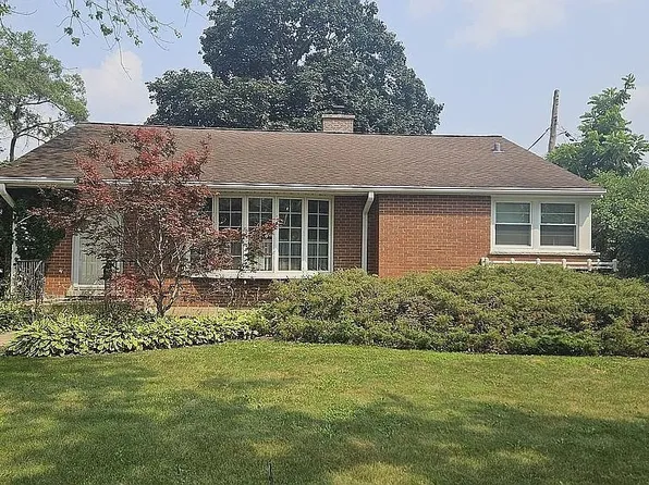 1376 Whitcomb Ave, Des Plaines, IL 60018