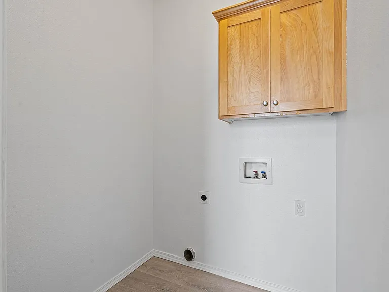 8526 N Haven Ave — Photo 5