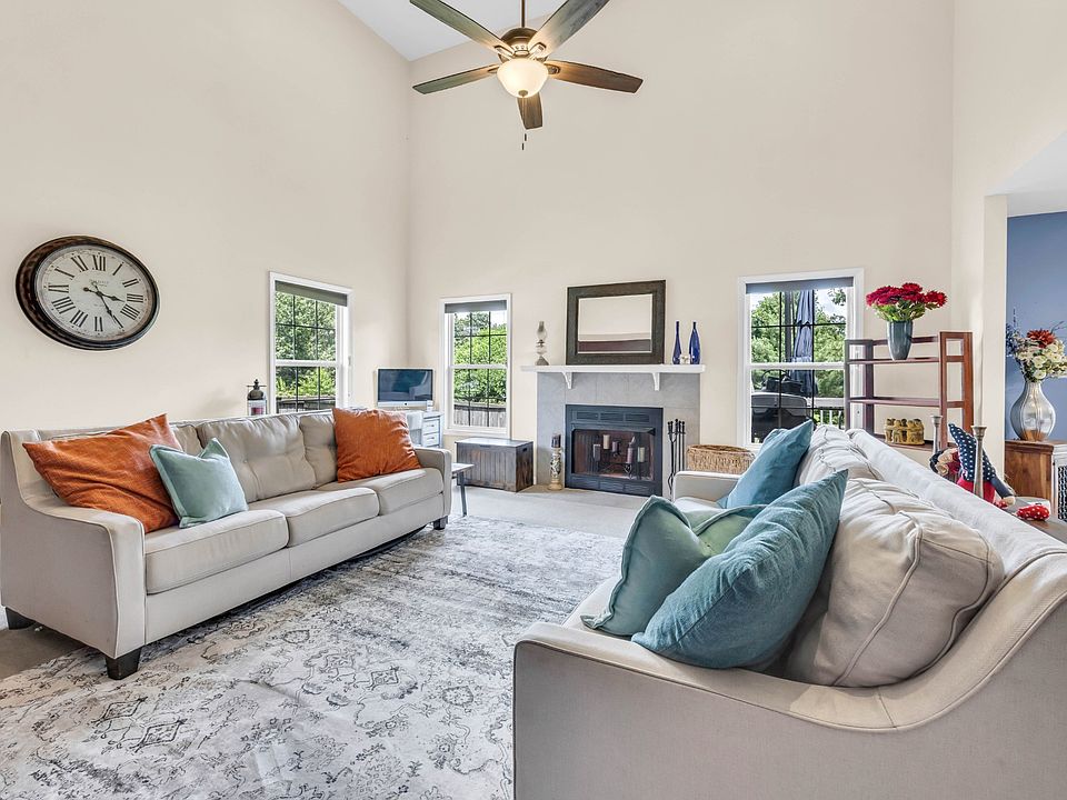 1st image of 3299 Twelve Oaks Blvd