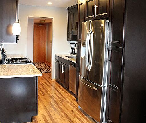 2nd image of 700 Graceland Ave APT 701