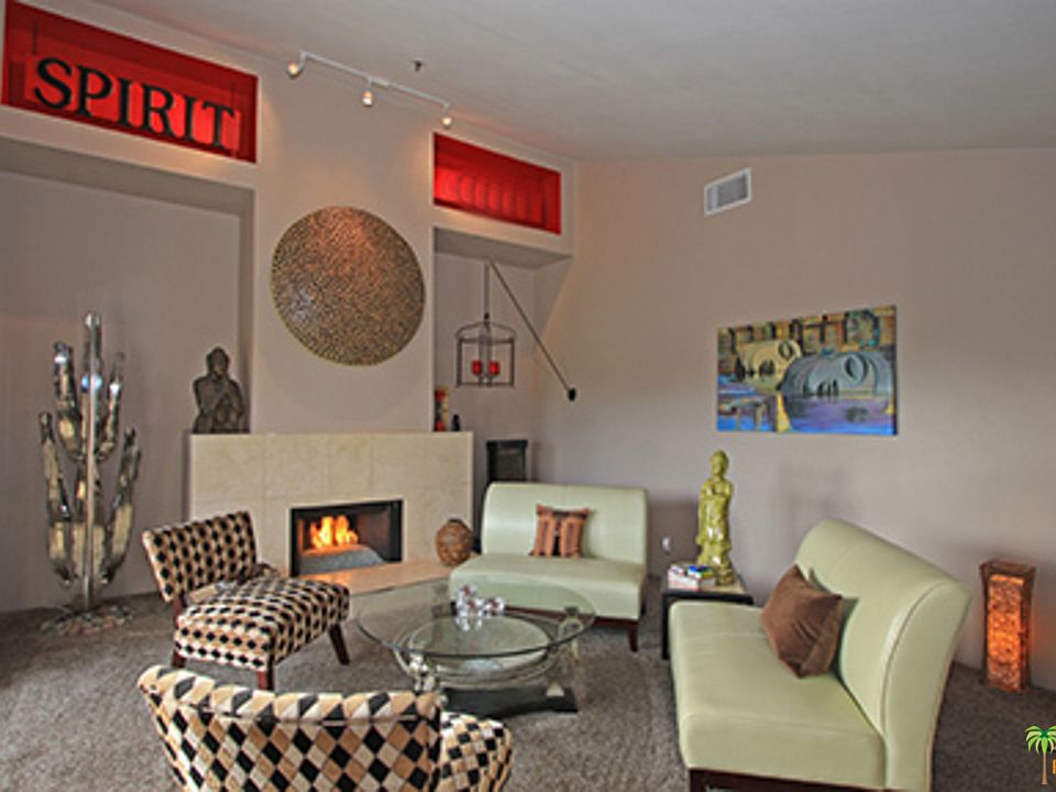 1st image of 434 E Village Sq