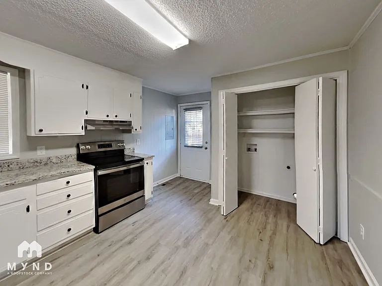 116 Barbee Rd SW — Photo 4