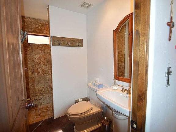 5th image of 3456 Pioneer Dr