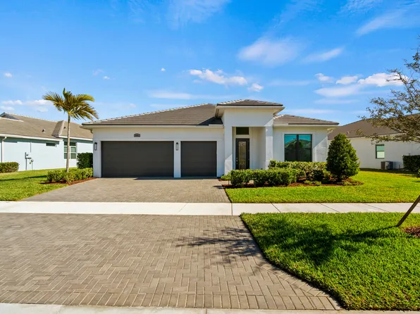 9091 SW Arco Way, Port St Lucie, FL 34987