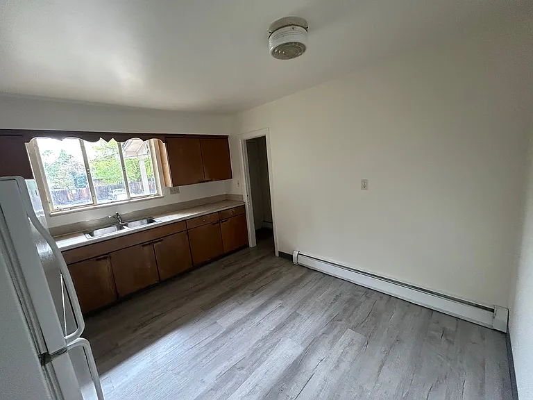 3162 Folsom St #1 — Photo 6