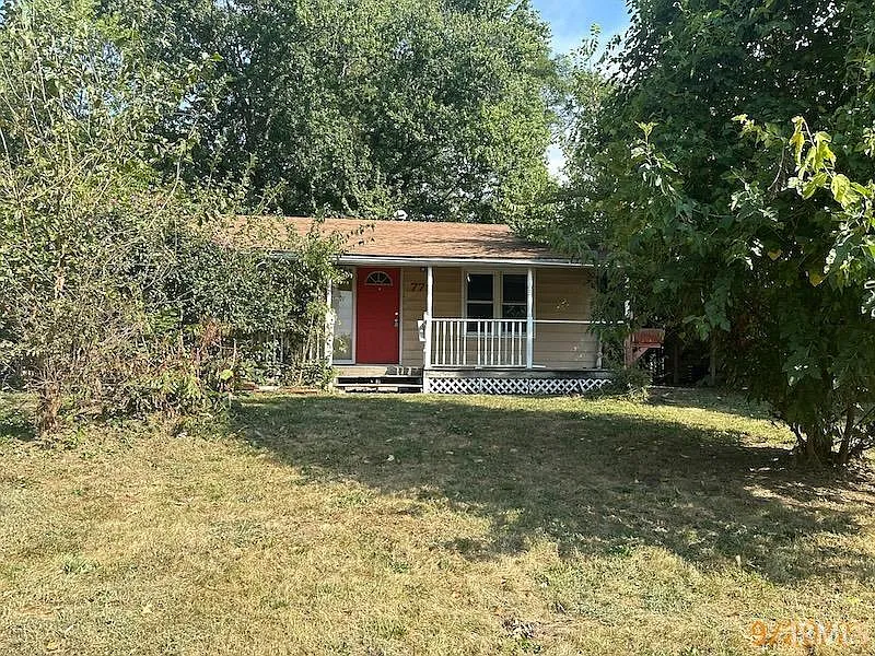 772 Cross St photo 1