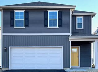 1381 Acadia Cir, Pingree Grove, IL 60140