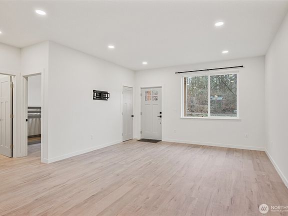 4th image of 3021 Stella Road