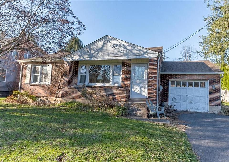 2750 S Delaware Dr, Easton, PA 18042 | Zillow