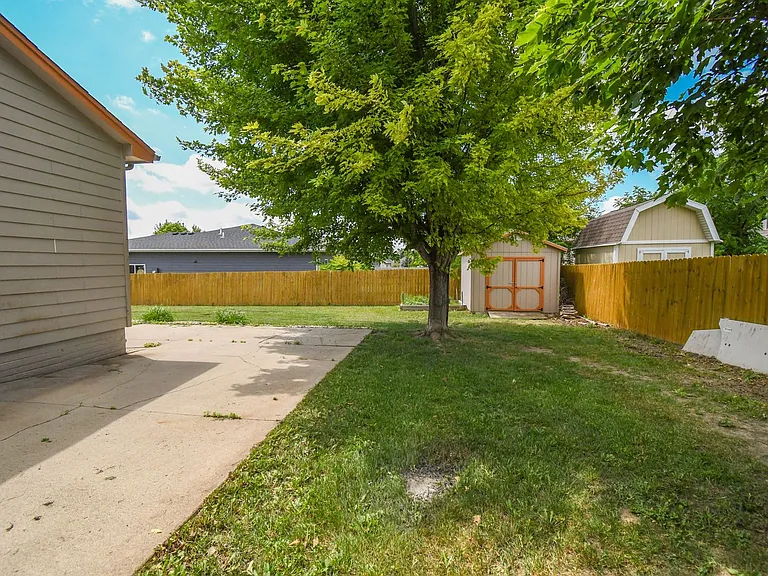 5101 W Cushman St — Photo 51