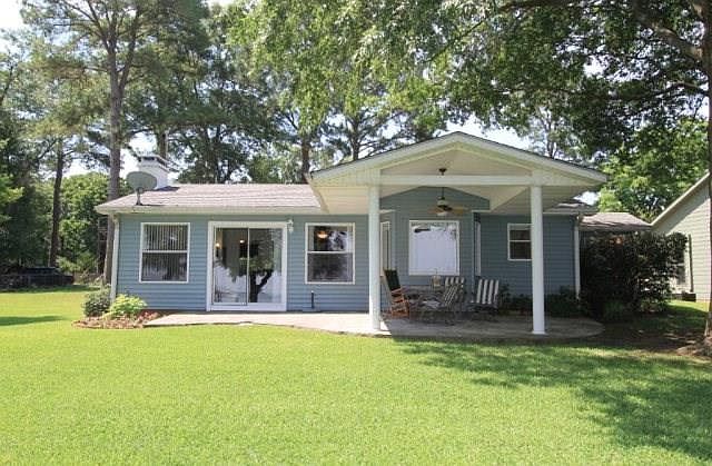1st image of 147 Lakeshore Dr