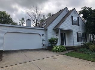 2857 S Tinkers Ln, Twinsburg, OH 44087