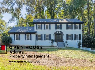 4076 Diamond Blf, Lilburn, GA 30047