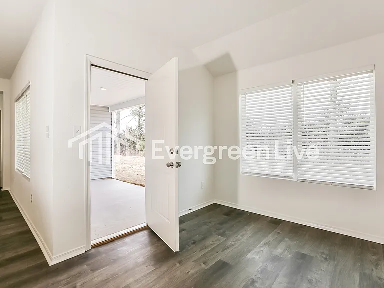 127 Jasmine Ct — Photo 12