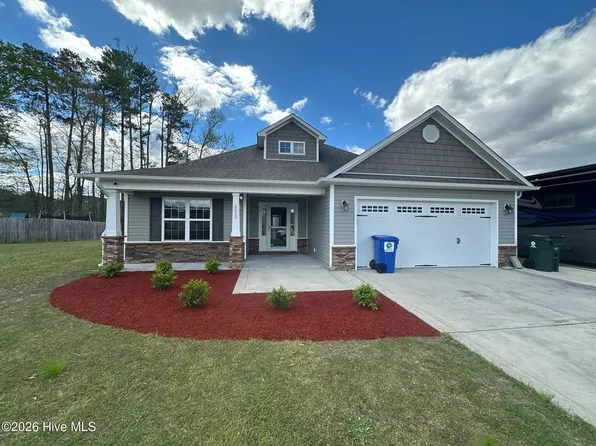 2812 Cresset Drive, Winterville, NC 28590