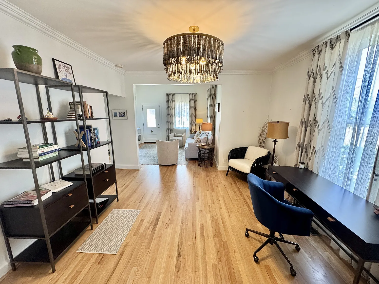 3 bed, 2.5 bath, 2500 sqft, $4,500 — Photo 4