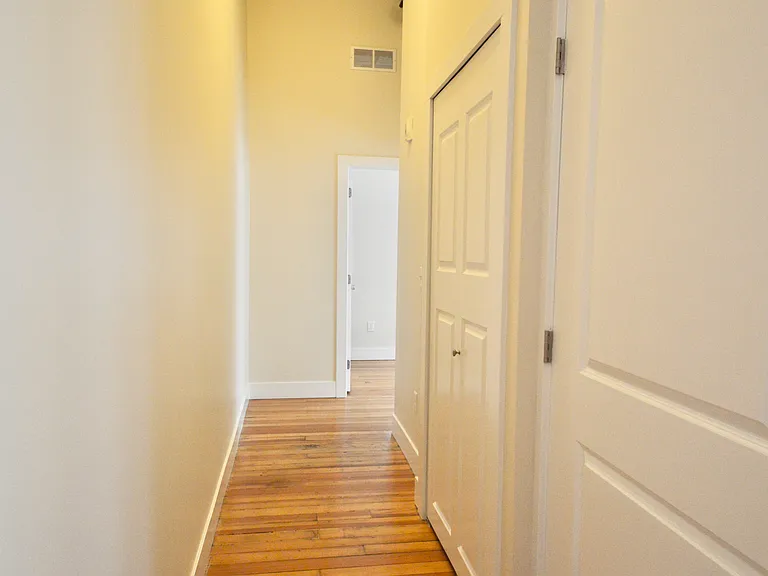 906 Main St #520 — Photo 9