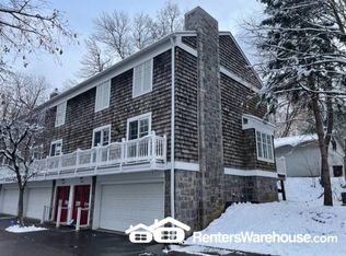 200 Central Ave S, Wayzata, MN 55391