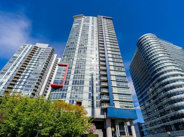 111 Georgia St W #2803, Vancouver, BC V6B 1T8
