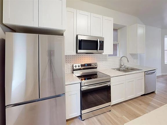 3rd image of 6012 Prentice St
