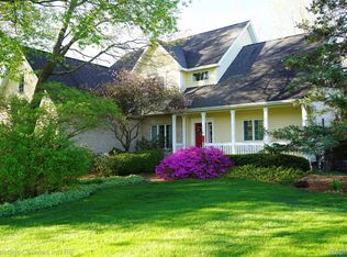 4462 Lily Dr, Howell, MI 48843