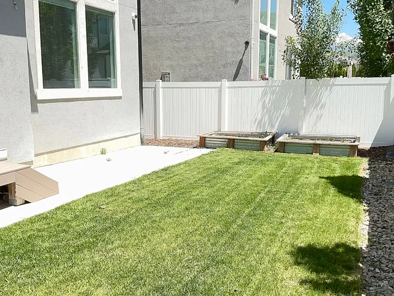 941 W Cushing Rd — Photo 19